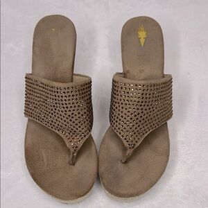 Volatile Brown Studded Women's Wedge Platform Sandals 9